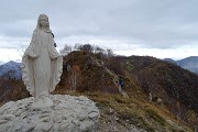 53 Alla bella bianca Madonnina del Monte Costone (1228 m)  posta dal CAI di Alzano a ricordo dei suoi defunti. 